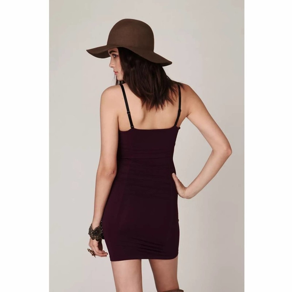 Free People Swiss Dot Seamless Slip in Aubergine - Picture 4 of 9